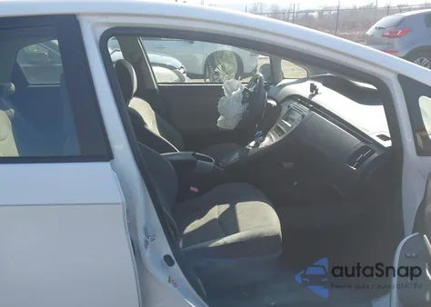 2013 Toyota Prius Two z USA, uszkodzony, nr VIN JTDKN3DU7D5554945